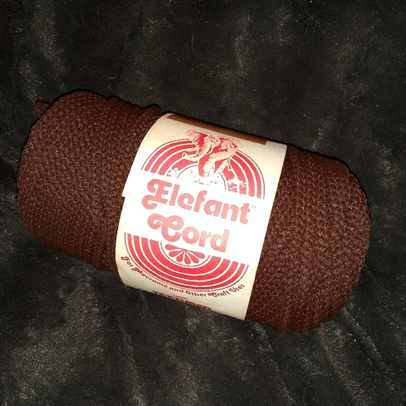 Macrame Yarn Vintage Brown Elefant Cord 100% Textured Herculon 100 yds skein 6mm - Picture 4 of 12